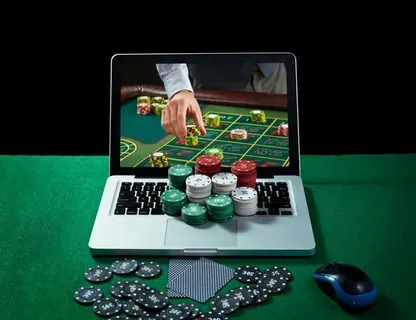 kto napisał hymn polski 